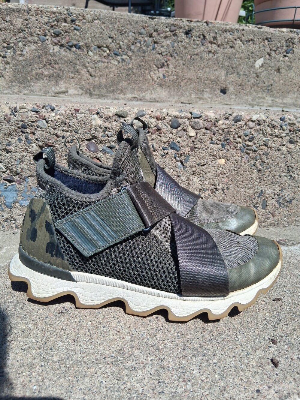 Sorel Sneakers Camo Size 8